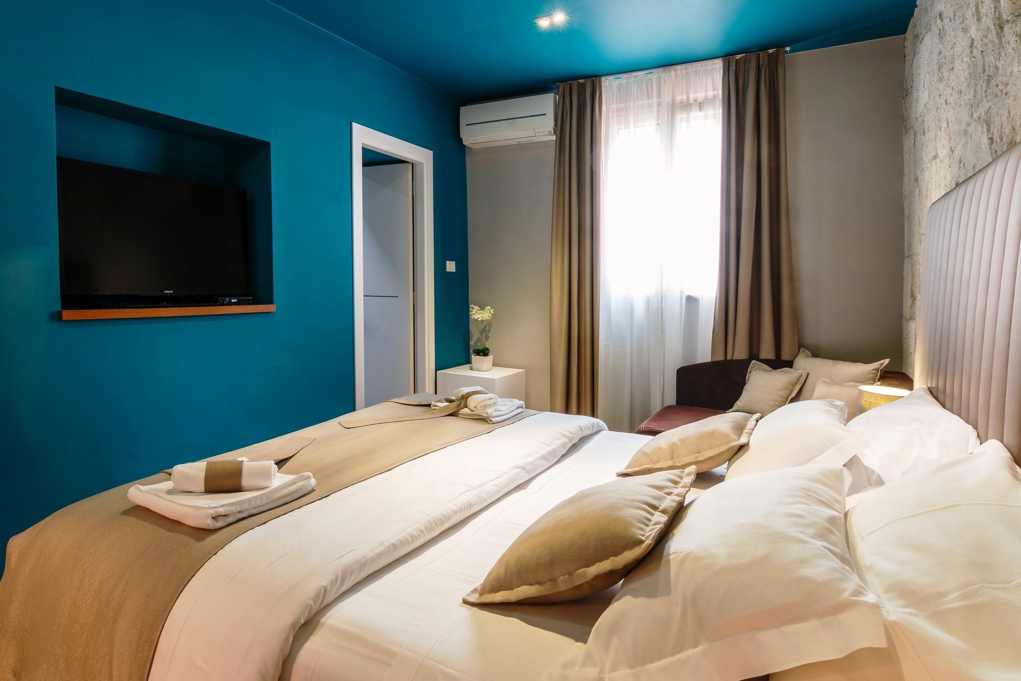 Riva Luxury Rooms สปลิท ภายนอก รูปภาพ